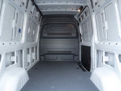 New 2025 Mercedes-Benz Sprinter 2500 image 10