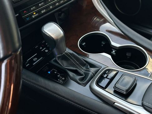 Used 2018 Lexus RX 450h RX 450h w/ Premium Package image 14