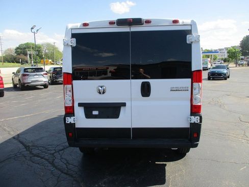 Used 2025 RAM ProMaster 2500 w/ U-Haul Equipment Group FWD image 6