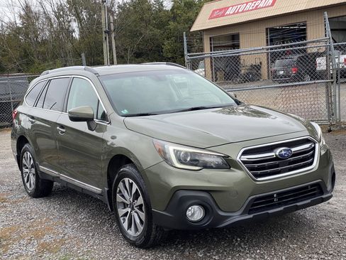 Used 2019 Subaru Outback 2.5i Touring w/ Popular Package #3A image 3
