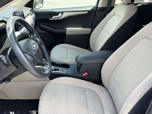 Certified 2020 Ford Escape SE AWD/4WD image 15
