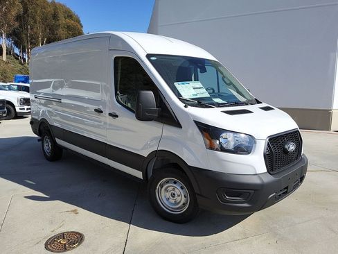New 2026 Ford Transit 250 148 Medium Roof w/ Load Area Protection Package image 24