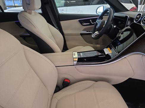 New 2026 Mercedes-Benz GLC 300 4MATIC image 10
