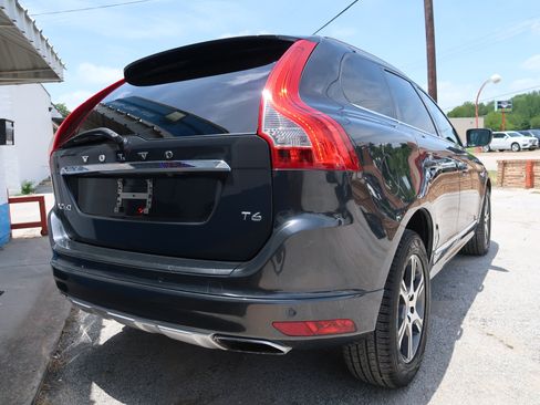 Used 2015 Volvo XC60 T6 Platinum FWD image 8