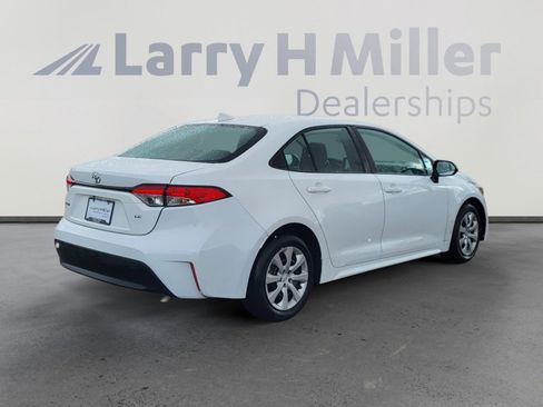 Certified 2024 Toyota Corolla LE image 5