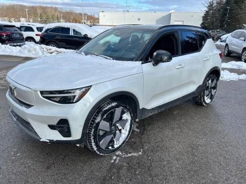 Used 2024 Volvo XC40 Recharge Plus w/ Protection Package Premier image 2