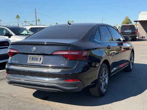 Used 2023 Volkswagen Jetta SE FWD image 10