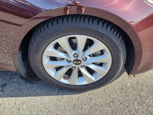 Used 2018 Kia Optima EX w/ Premium Package FWD image 41