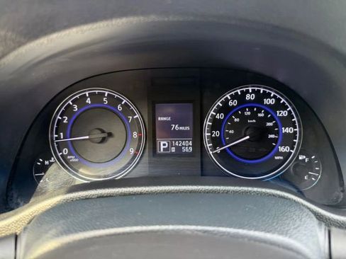 Used 2012 INFINITI G37 x w/ Premium Pkg image 17