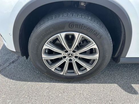 Used 2024 Mercedes-Benz GLC 300 4MATIC image 6