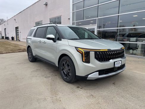 New 2026 Kia Carnival EX image 1