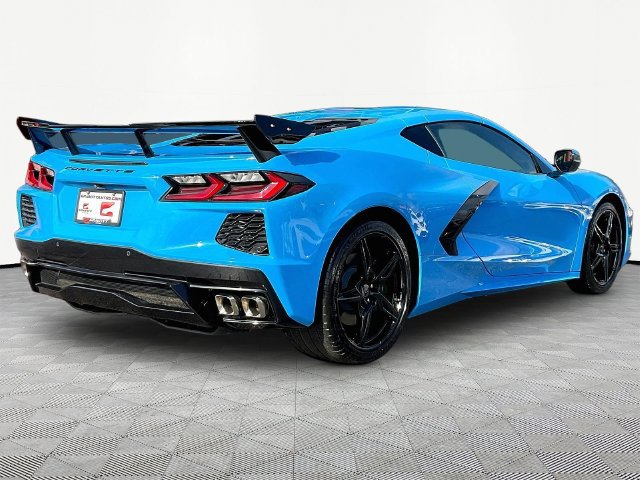 Used 2020 Chevrolet Corvette Stingray Premium Cpe w/ 3LT Preferred Equipment Group RWD image 7