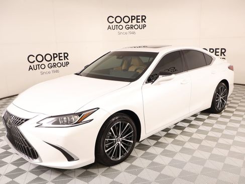 Used 2024 Lexus ES 350 w/ Premium Package FWD image 10