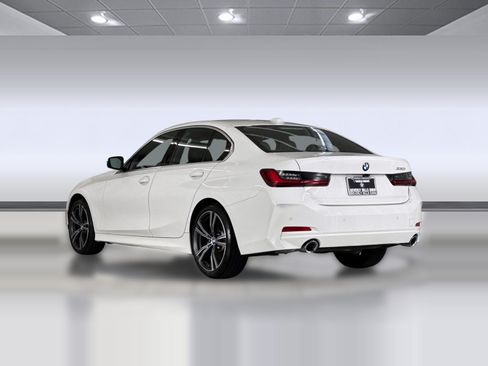 Used 2024 BMW 330i Sedan w/ Convenience Package RWD image 3