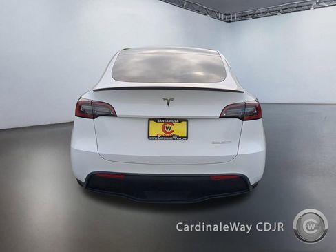 Used 2023 Tesla Model Y Performance AWD/4WD image 4