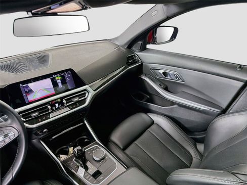 Used 2022 BMW 330i Sedan w/ Driving Assistance Package RWD image 19