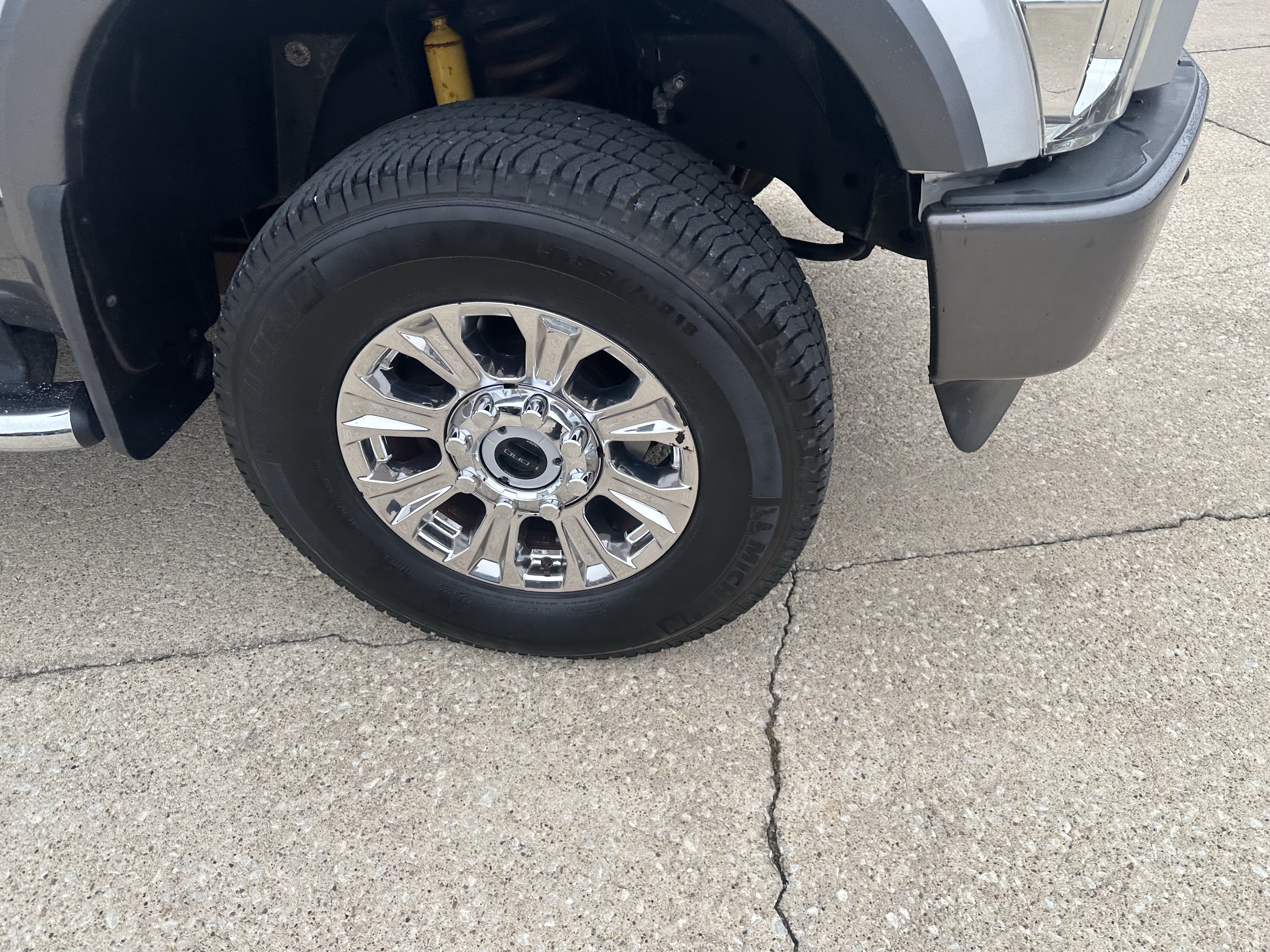 Used 2008 Ford F250 XLT AWD/4WD image 2