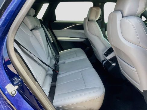 Used 2025 Cadillac Lyriq Sport AWD/4WD image 29