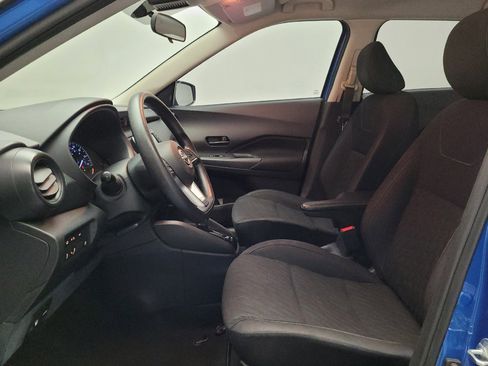 Used 2022 Nissan Kicks S FWD image 17