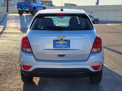 Used 2018 Chevrolet Trax LS image 4