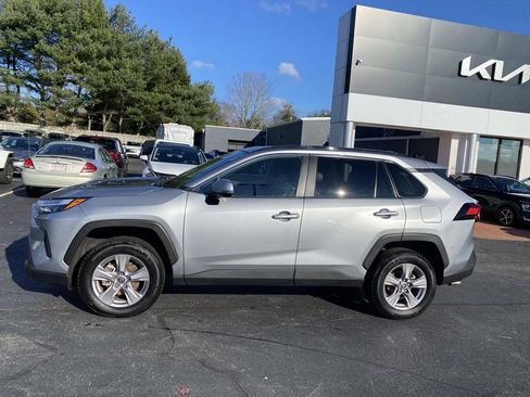 Used 2025 Toyota RAV4 XLE image 2