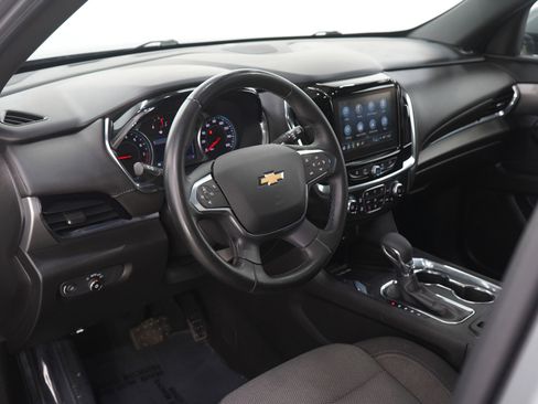 Used 2023 Chevrolet Traverse LT image 22