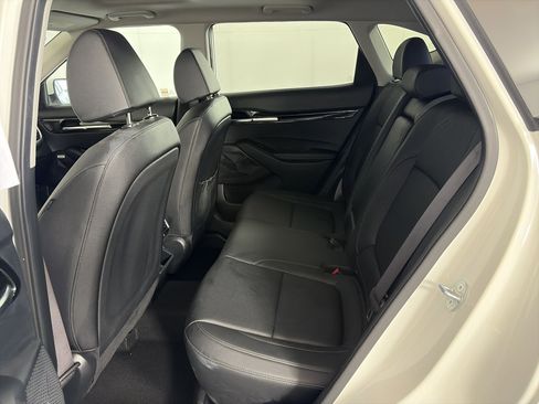 Certified 2024 Kia Seltos SX w/ SX Sunroof Package AWD/4WD image 7