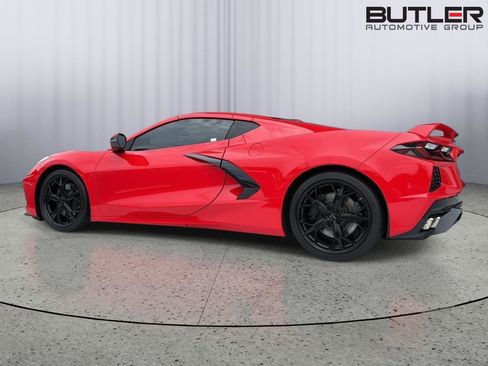 Used 2020 Chevrolet Corvette Stingray Preferred Cpe w/ 2LT Preferred Equipment Group RWD image 3