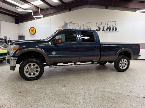 Used 2015 Ford F350 4x4 Crew Cab Super Duty image 2