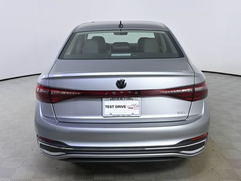 Used 2025 Volkswagen Jetta SEL FWD image 30