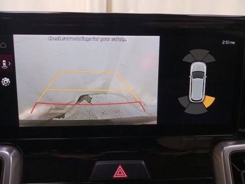 Certified 2023 Kia Sorento EX image 22