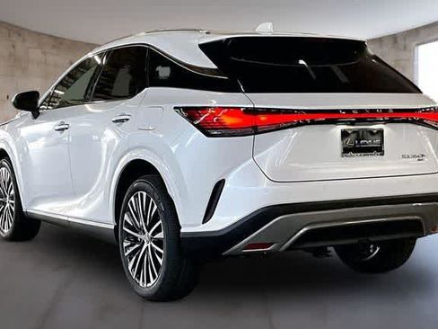 New 2026 Lexus RX 350 w/ Convenience Package AWD/4WD image 3