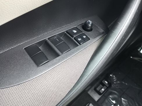 Used 2025 Toyota Corolla LE w/ Convenience Package image 24