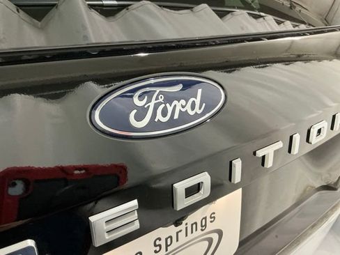New 2026 Ford Expedition Active image 5