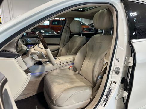 Used 2017 Mercedes-Benz S 550 Sedan image 13
