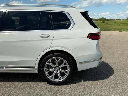 Used 2026 BMW X7 xDrive40i AWD/4WD image 12