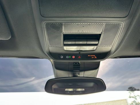 Used 2025 Chevrolet Traverse Z71 w/ Driver Confidence Package image 36