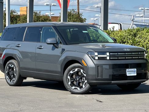 New 2026 Hyundai Santa Fe SE image 2