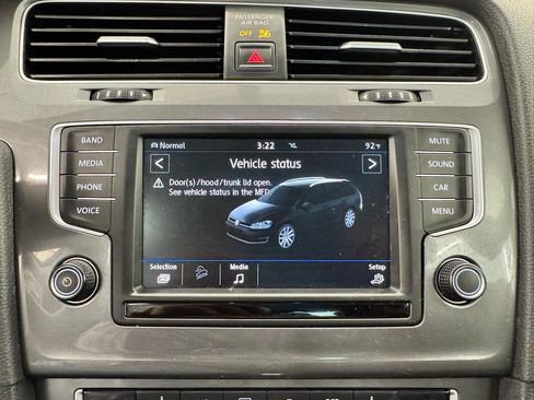 Used 2017 Volkswagen Golf Alltrack SEL AWD/4WD image 32
