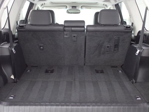 Used 2017 Lexus GX 460 image 71