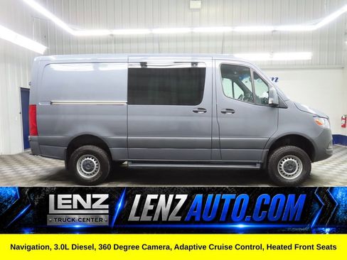 Used 2021 Mercedes-Benz Sprinter 2500 image 1
