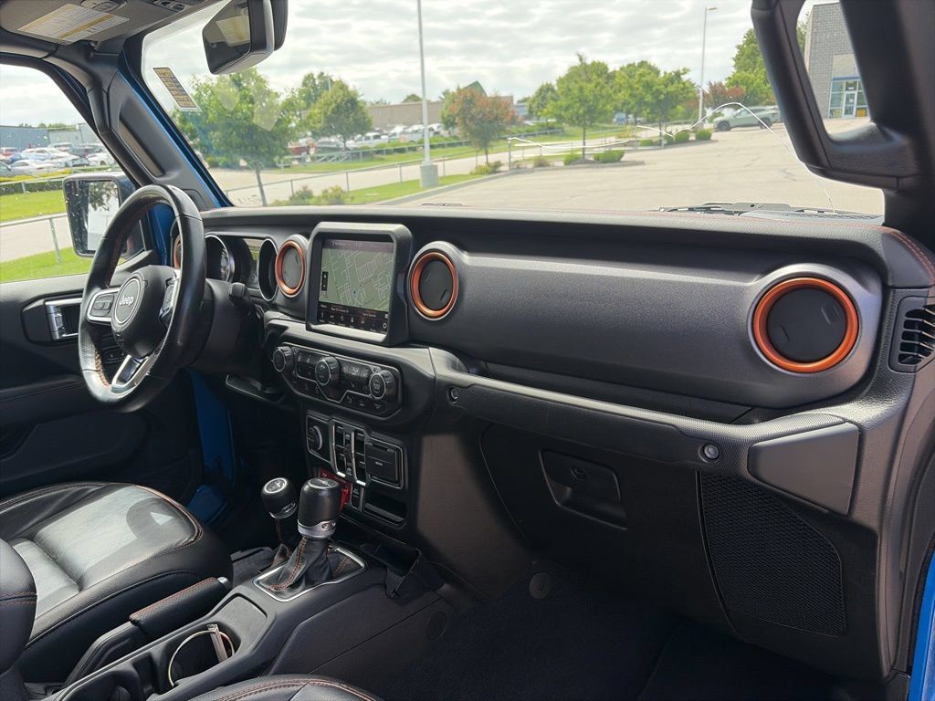 Used 2023 Jeep Gladiator Mojave w/ Cold Weather Group AWD/4WD image 32