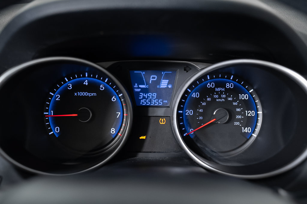 Used 2010 Hyundai Tucson Limited w/ Premium Pkg 4 FWD image 28