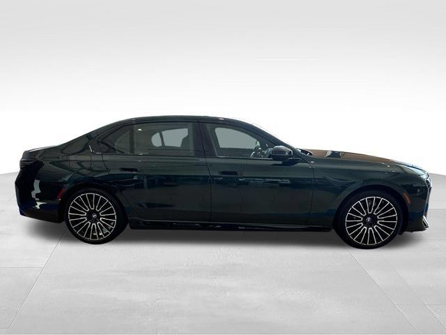 New 2027 BMW 740i xDrive w/ Executive Package AWD/4WD image 2