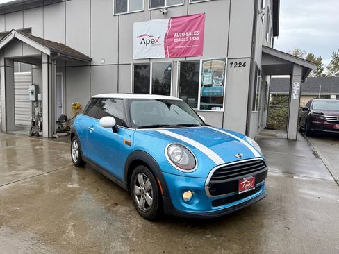 Used 2016 MINI Cooper 2-Door Hardtop image 1