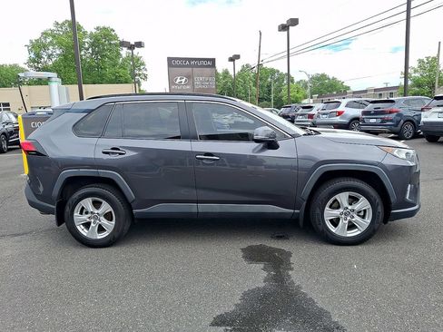 Used 2019 Toyota RAV4 XLE w/ All Weather Liner Package AWD/4WD image 10