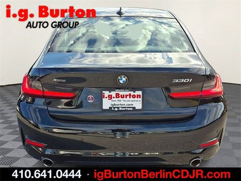 Used 2021 BMW 330i xDrive Sedan w/ Premium Package image 5