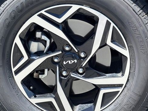 Used 2024 Kia Sportage LX image 41