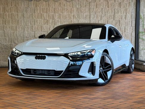 Used 2024 Audi RS e-tron GT w/ Ceramic Brake Package AWD/4WD image 2