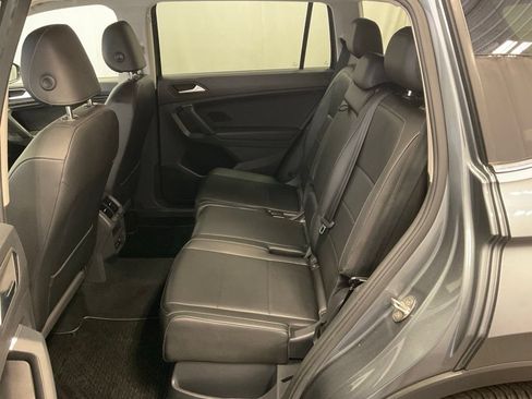 Used 2019 Volkswagen Tiguan SE AWD/4WD image 31